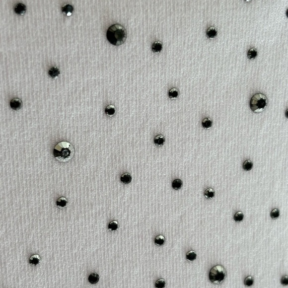 PINK Victoria's Secret Black and White Sleeveless Crop Camisole - Picture 2 of 6